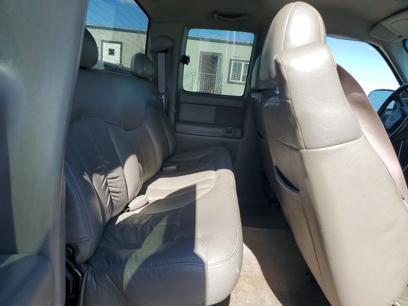 Photo 10 from auction – 1999 CHEVROLET SILVERADO with VIN 1GCEK19T9XE201220