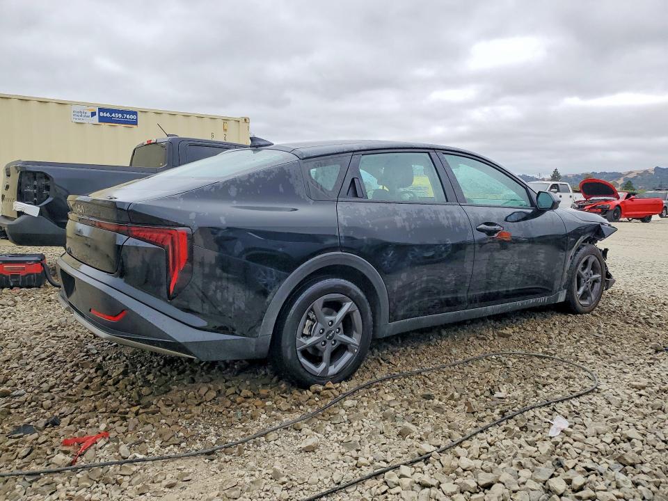 Photo 3 from auction – 2025 KIA K4 with VIN 3KPFT4DE4SE052868