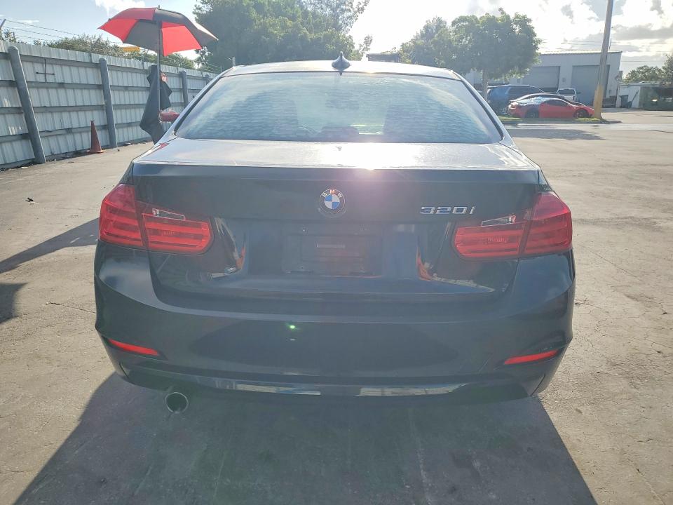 Photo 6 from auction – 2014 BMW 320 with VIN WBA3B1G56ENN91232