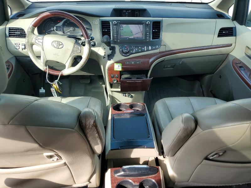 Photo 8 from auction – 2011 TOYOTA SIENNA with VIN 5TDYK3DC4BS002210