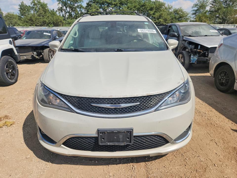 Photo 5 from auction – 2017 CHRYSLER PACIFICA with VIN 2C4RC1BGXHR794294