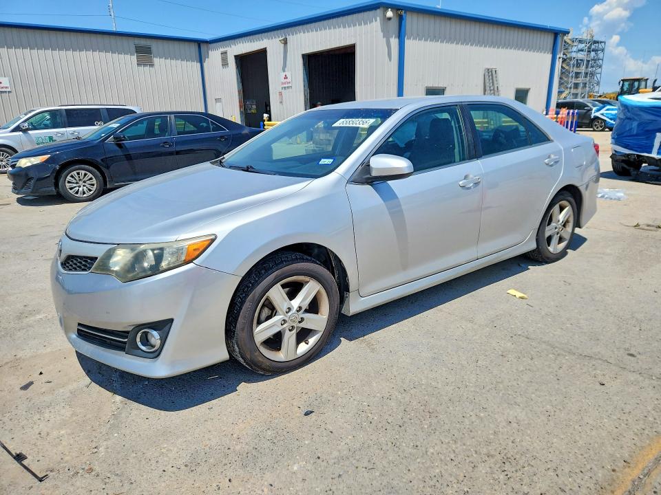 2014 TOYOTA CAMRY - Търг №65850356