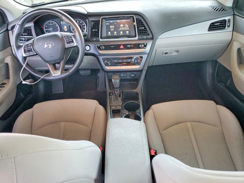 Photo 8 from auction – 2018 HYUNDAI SONATA with VIN 5NPE34AF2JH606413
