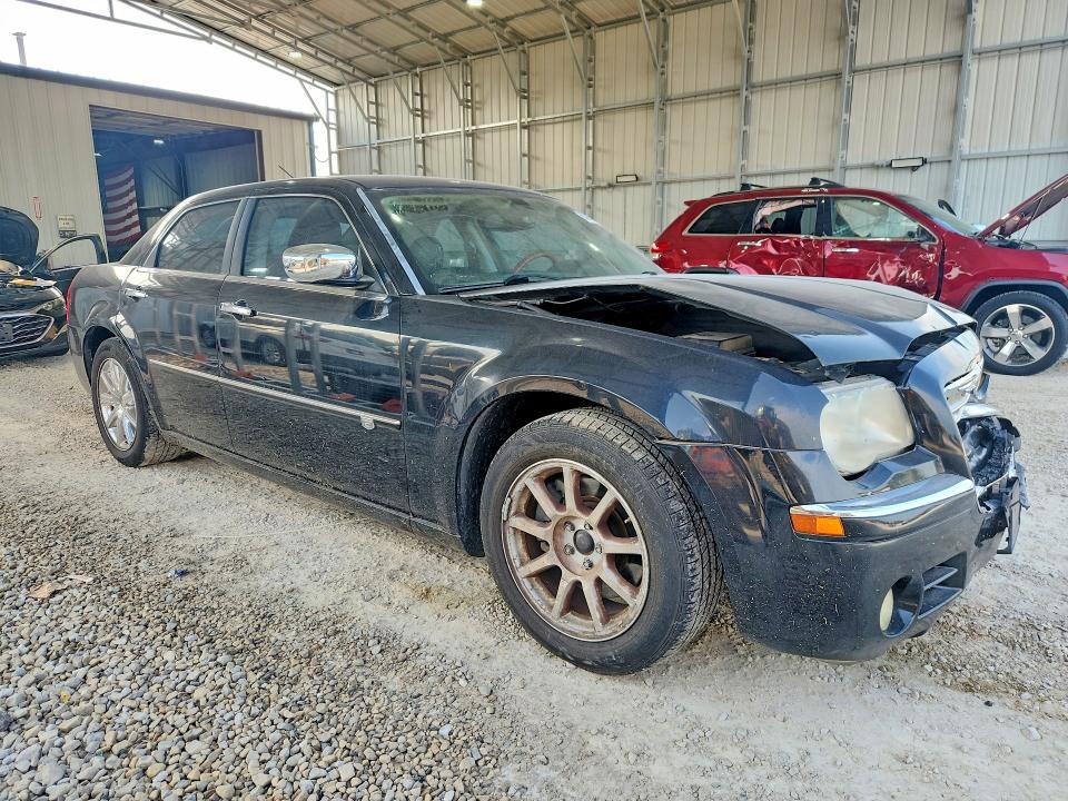 Photo 4 from auction – 2008 CHRYSLER 300C with VIN 2C3LA63HX8H165306