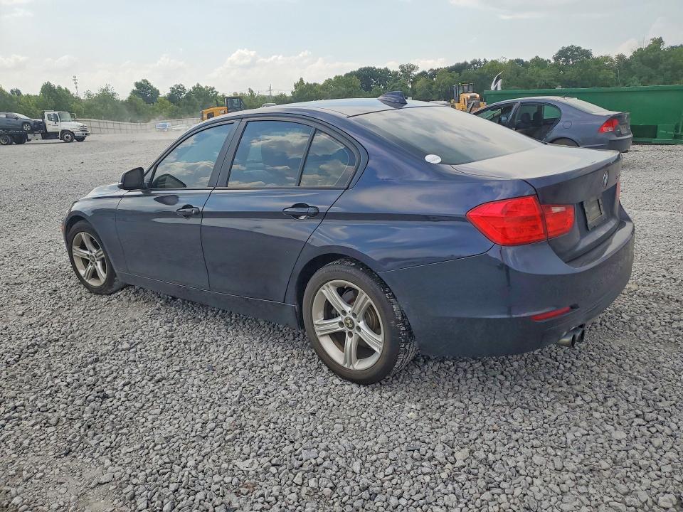 Photo 2 from auction – 2013 BMW 328 with VIN WBA3A5C53DF355677