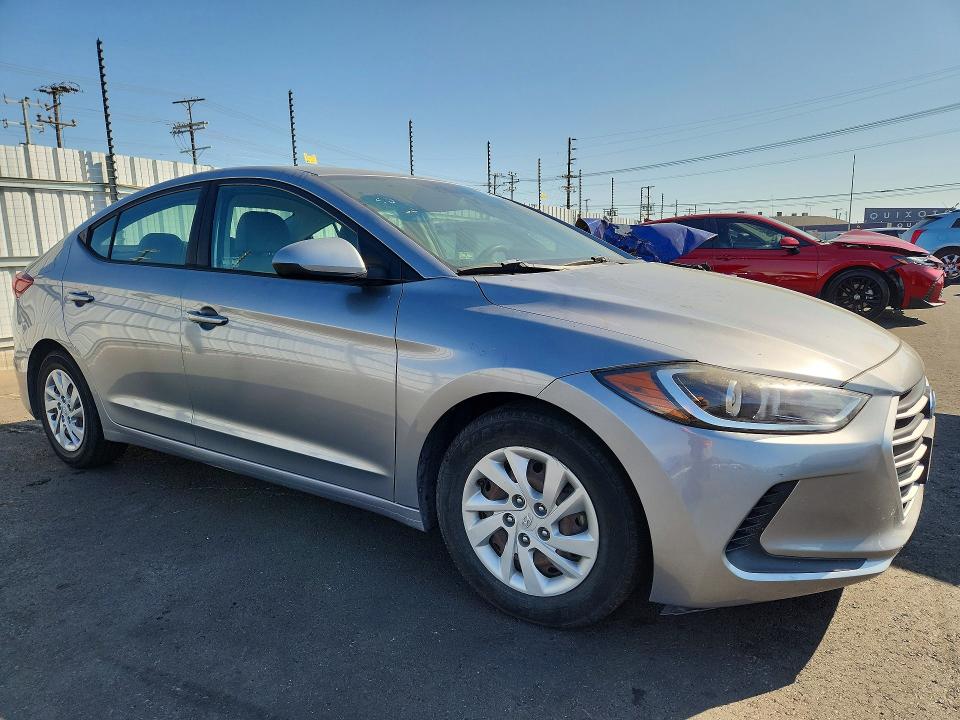 Photo 4 from auction – 2017 HYUNDAI ELANTRA with VIN 5NPD74LF1HH191141