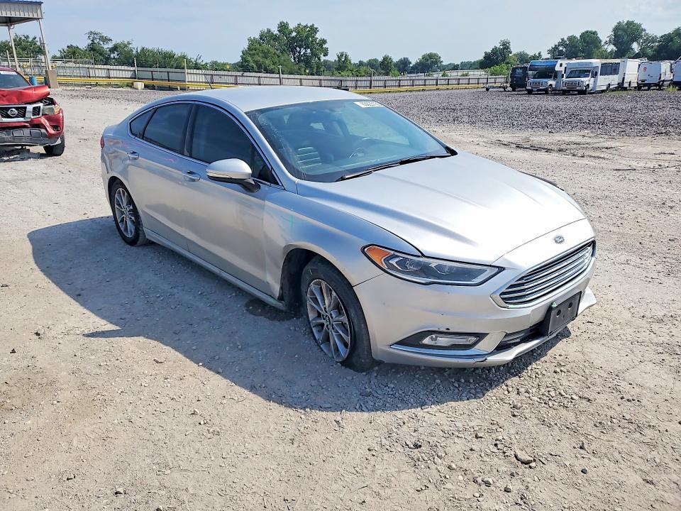 Photo 4 from auction – 2017 FORD FUSION with VIN 3FA6P0HD7HR363202