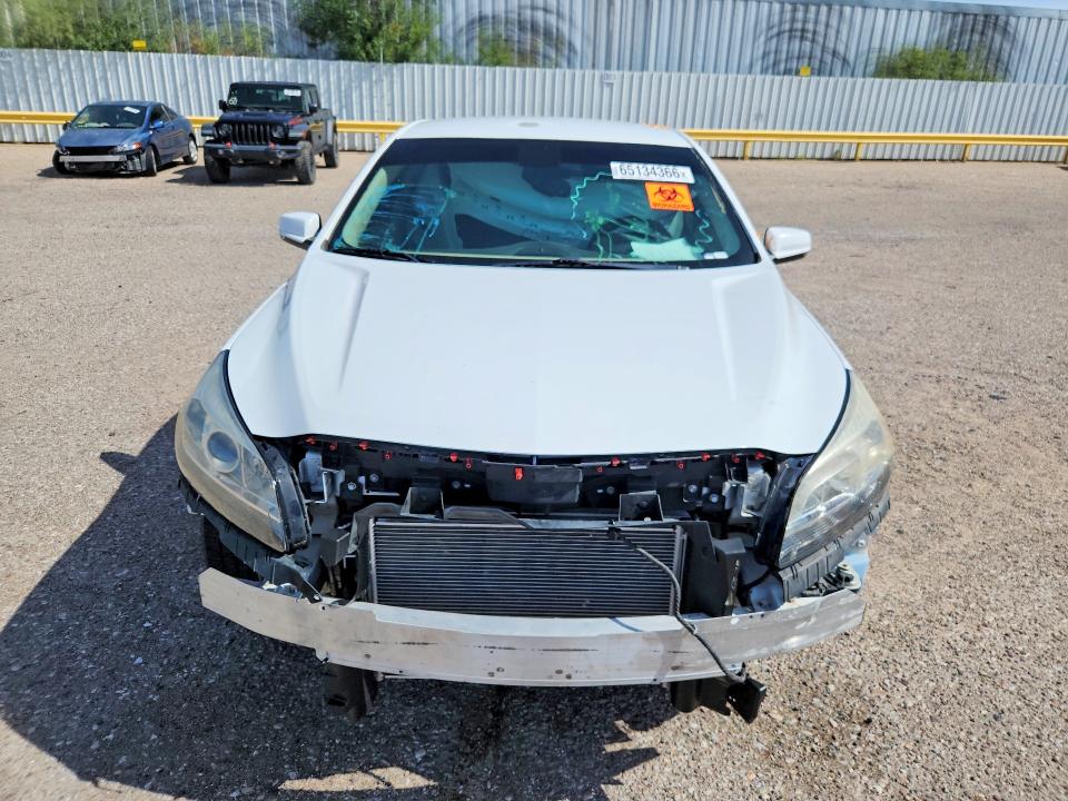 Photo 5 from auction – 2015 CHEVROLET MALIBU with VIN 1G11C5SL2FF304302
