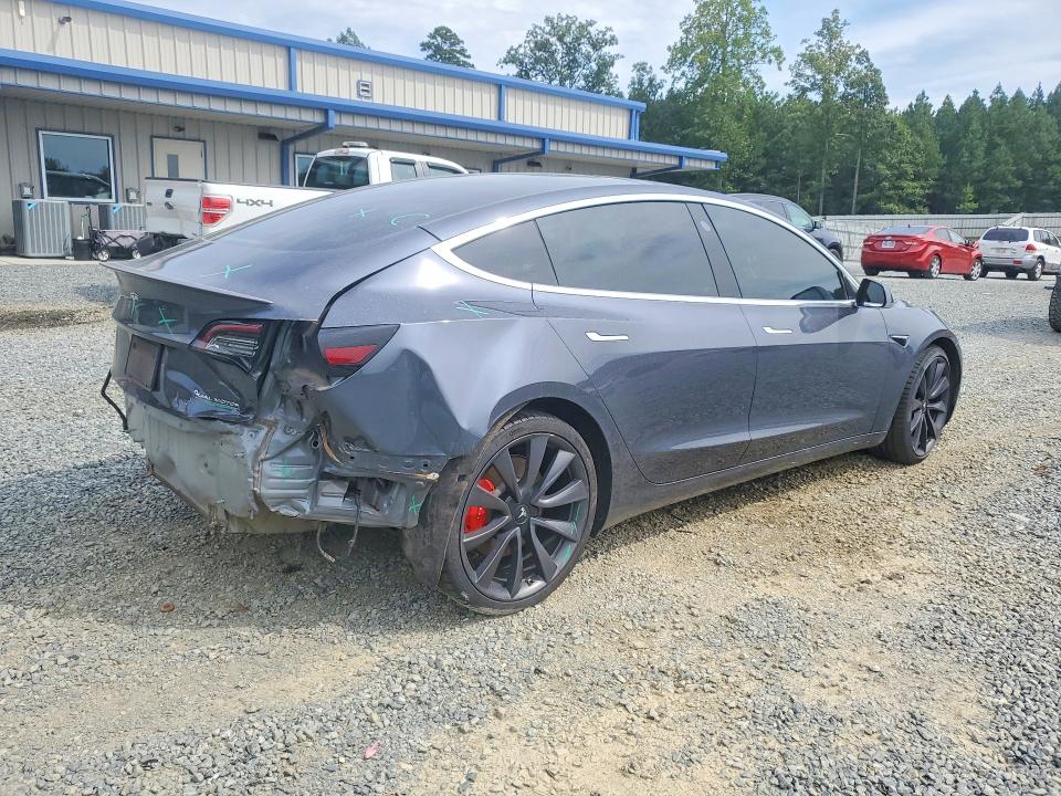 Photo 3 from auction – 2020 TESLA MODEL 3 with VIN 5YJ3E1EC3LF669263