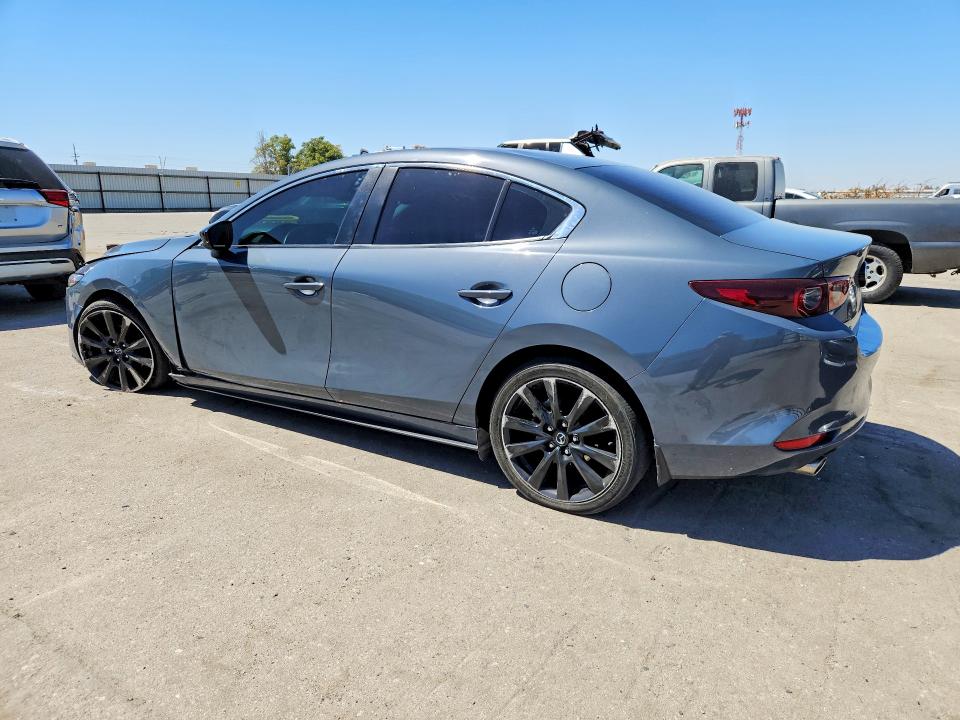 Photo 2 from auction – 2023 MAZDA 3 with VIN 3MZBPACM4PM370493