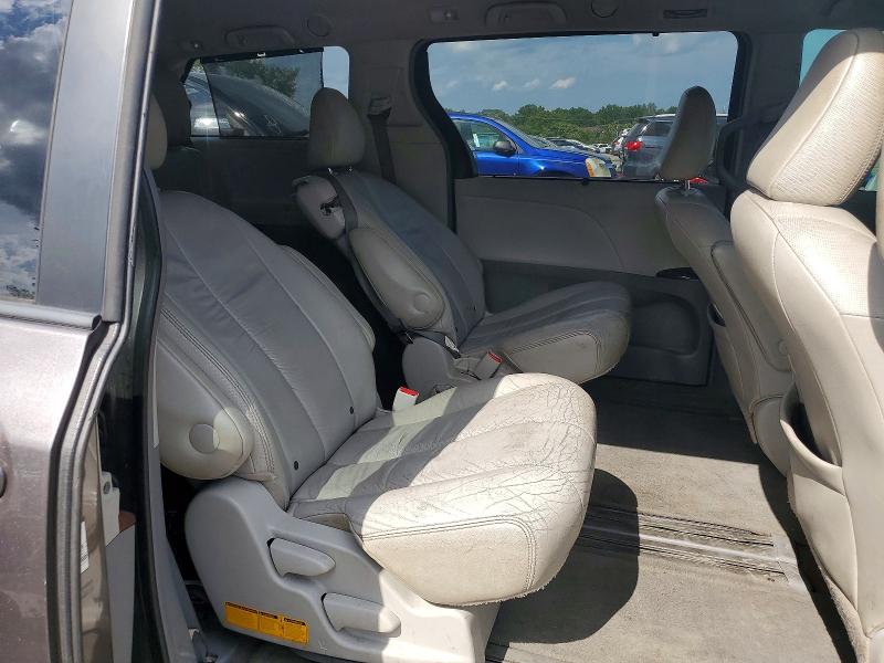 Photo 11 from auction – 2011 TOYOTA SIENNA with VIN 5TDYK3DC2BS099438