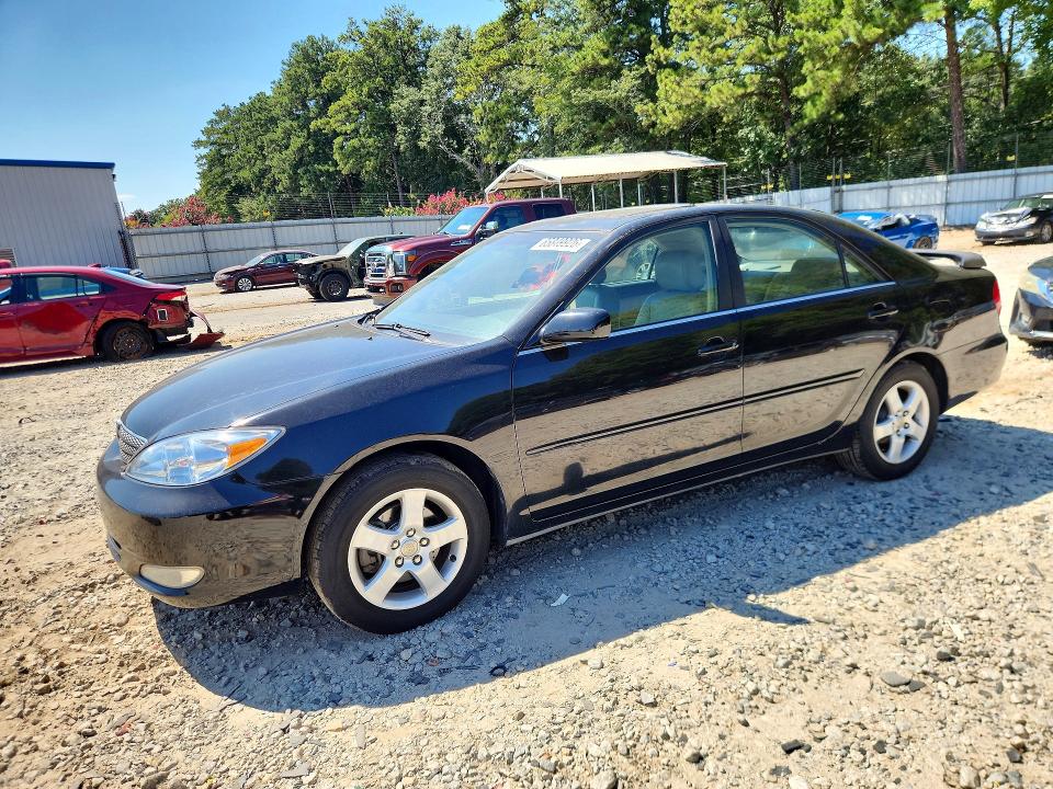 TOYOTA CAMRY 2002 with VIN JTDBF32K020007024 - Photo from auction