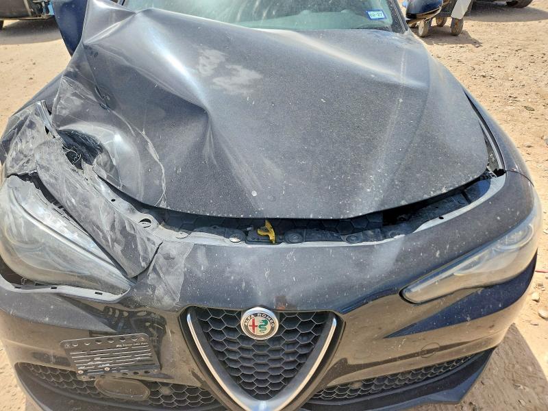 صورة رقم 11 من المزاد - 2018 ALFA ROMEO GIULIA مع VIN ZARFAECN6J7576346