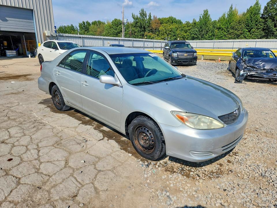 Photo 4 from auction – 2002 TOYOTA CAMRY with VIN 4T1BE32K52U050765
