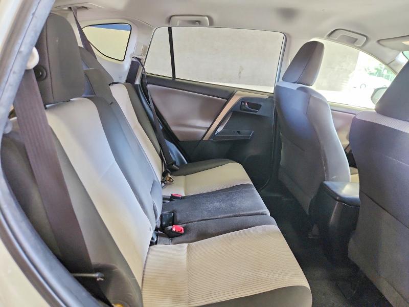 Photo 11 from auction – 2014 TOYOTA RAV4 with VIN JTMBFREV7EJ003401