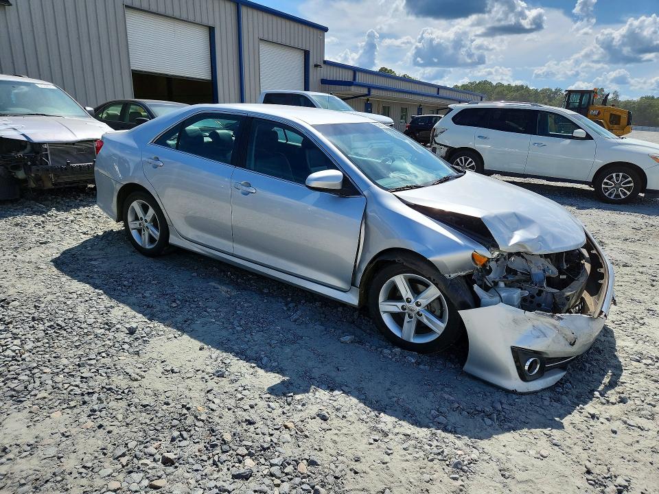 Photo 4 from auction – 2013 TOYOTA CAMRY with VIN 4T1BF1FK2DU719847
