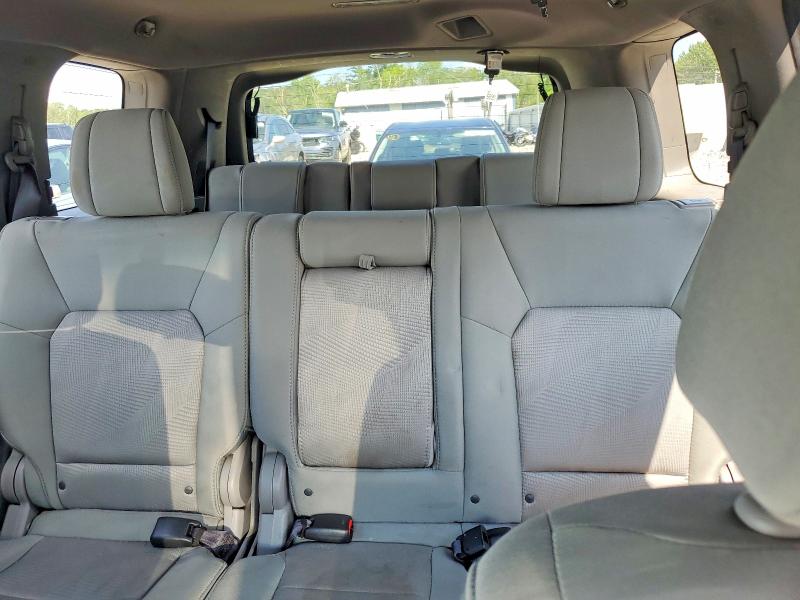 Photo 10 from auction – 2015 HONDA PILOT with VIN 5FNYF4H24FB006179