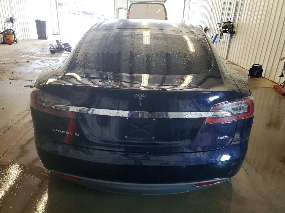 Photo 6 from auction – 2015 TESLA MODEL S with VIN 5YJSA1H20FF081593