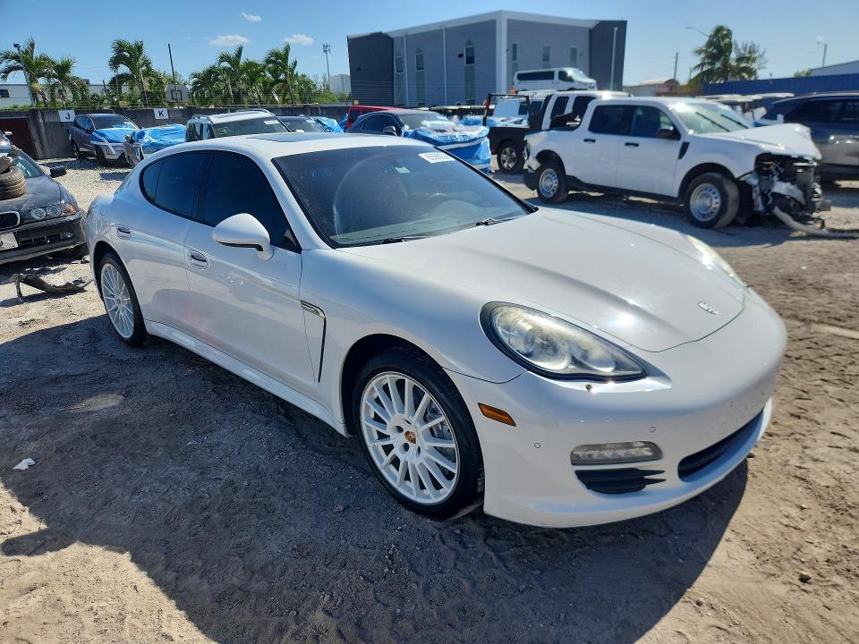 Photo 4 from auction – 2012 PORSCHE PANAMERA with VIN WP0AB2A73CL060024