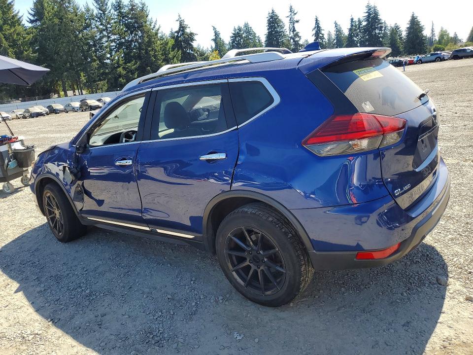 Photo 2 from auction – 2017 NISSAN ROGUE with VIN 5N1AT2MV4HC769846