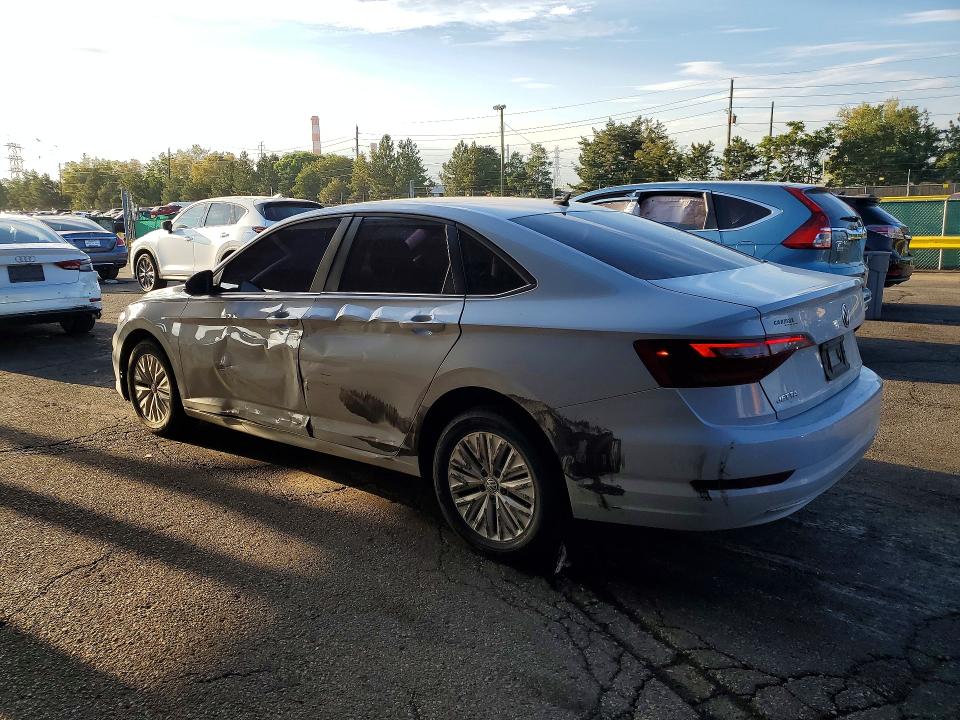 Photo 2 from auction – 2019 VOLKSWAGEN JETTA with VIN 3VWC57BU4KM139570
