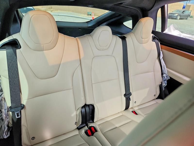 Photo 11 from auction – 2021 TESLA MODEL X with VIN 5YJXCDE21MF323679