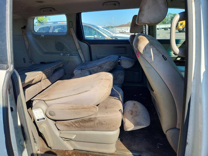 Photo 11 from auction – 2017 KIA SEDONA with VIN KNDMA5C19H6285628