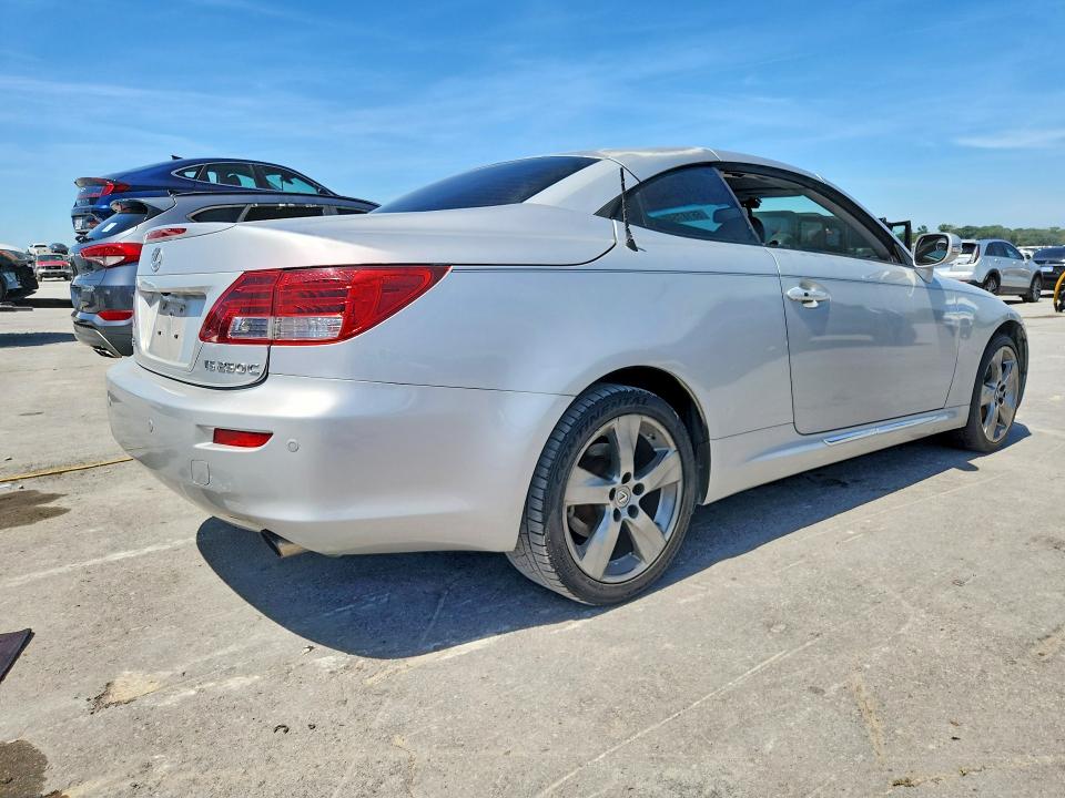 Photo 3 from auction – 2010 LEXUS IS 250C with VIN JTHFF2C22A2513451