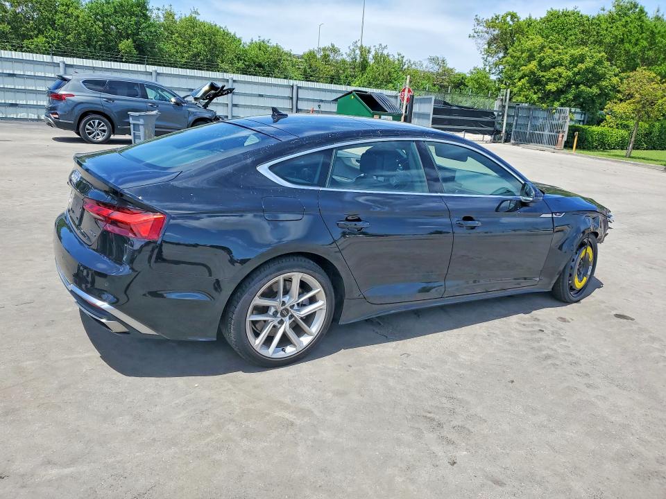 Zdjęcie 3 z aukcji – 2023 AUDI A5 z VIN WAUDACF52PA022618