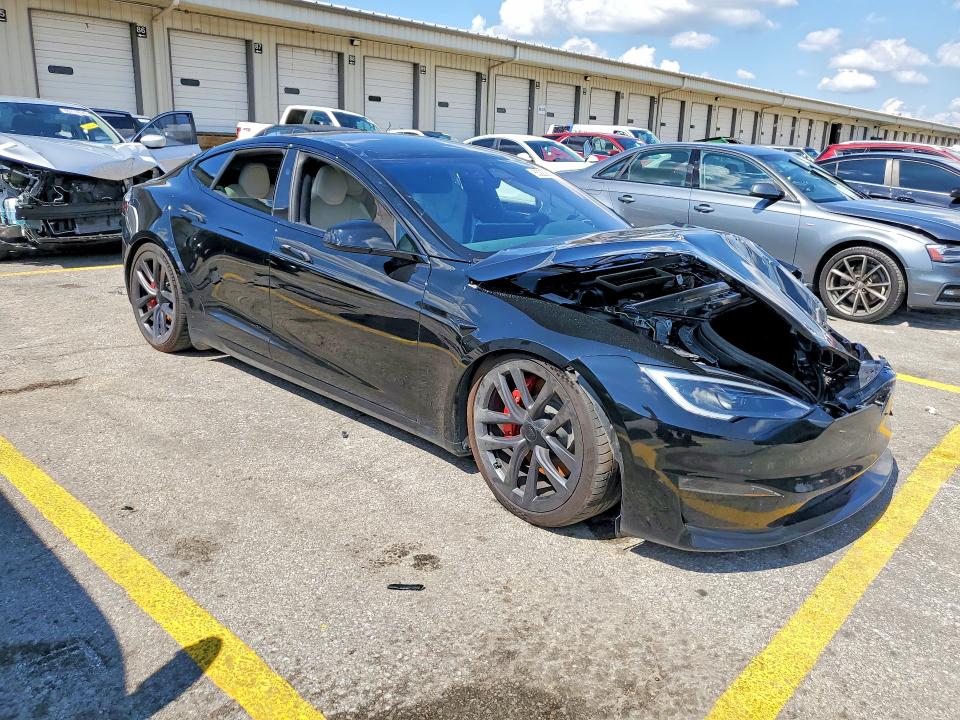 Photo 4 from auction – 2023 TESLA MODEL S with VIN 5YJSA1E6XPF522008