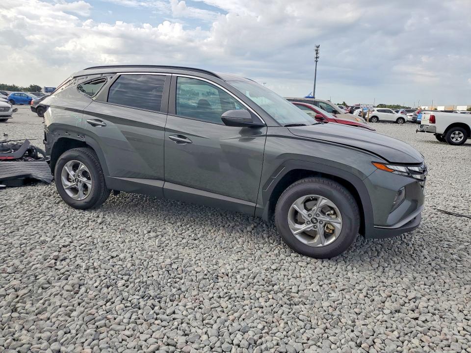 Photo 4 from auction – 2023 HYUNDAI TUCSON with VIN 5NMJBCAE8PH257072