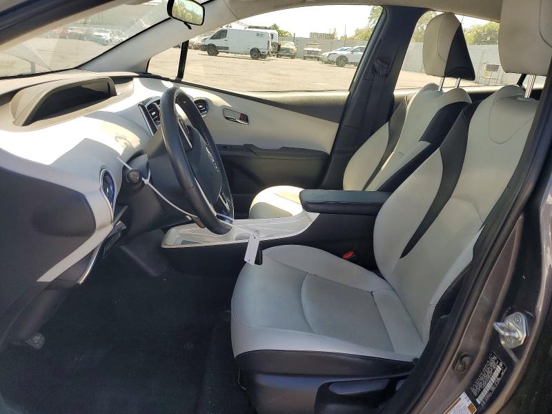 Photo 7 from auction – 2016 TOYOTA PRIUS with VIN JTDKARFUXG3006241