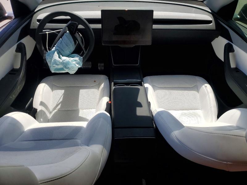 Снимка 8 от търг – 2026 TESLA MODEL Y с VIN 7SAYGDEE3TF424064