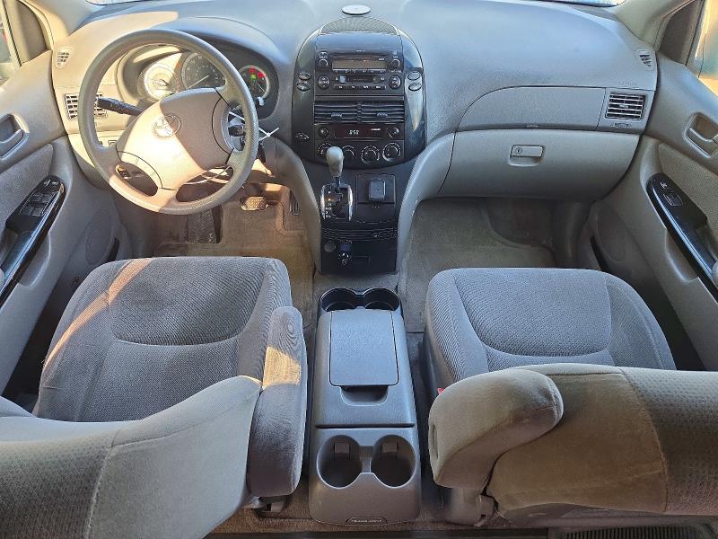 Photo 8 from auction – 2005 TOYOTA SIENNA with VIN 5TDZA23C45S347048