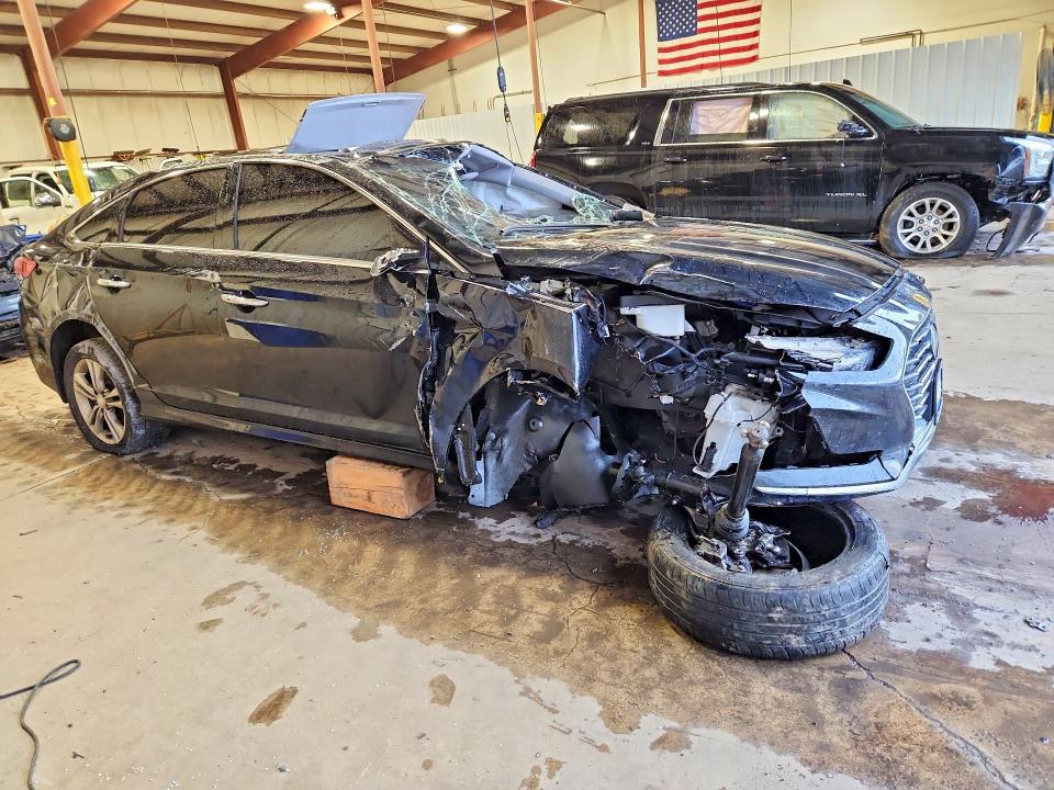 Photo 4 from auction – 2018 HYUNDAI SONATA with VIN 5NPE34AF3JH680696