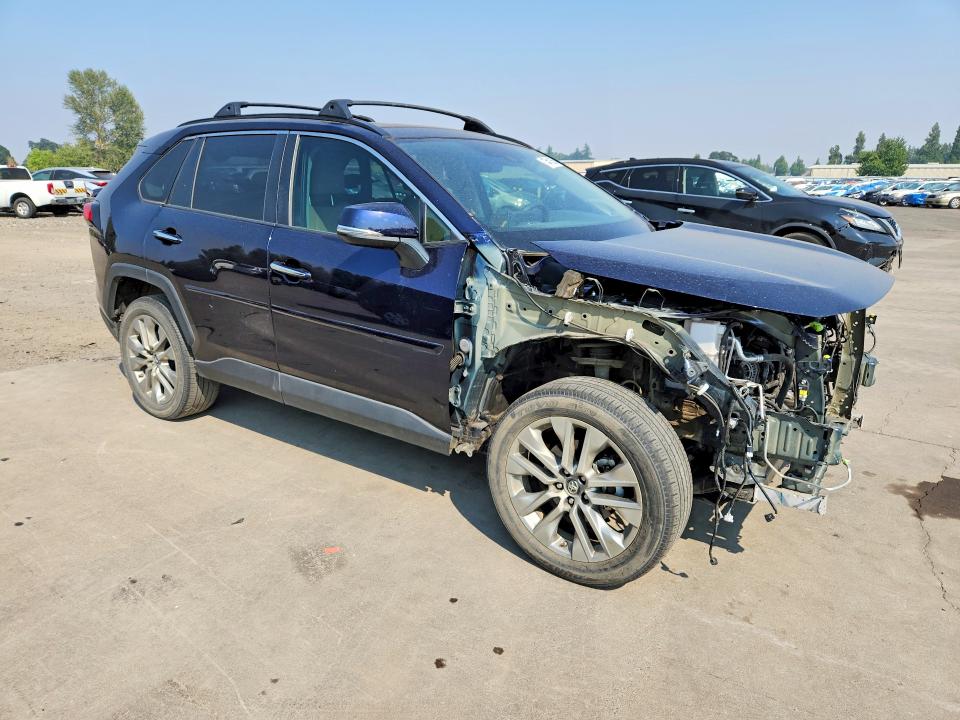 Photo 4 from auction – 2019 TOYOTA RAV4 with VIN 2T3Y1RFV1KW053554