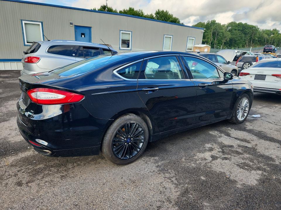 Foto 3 de la subasta – 2016 FORD FUSION con VIN 3FA6P0H92GR336726