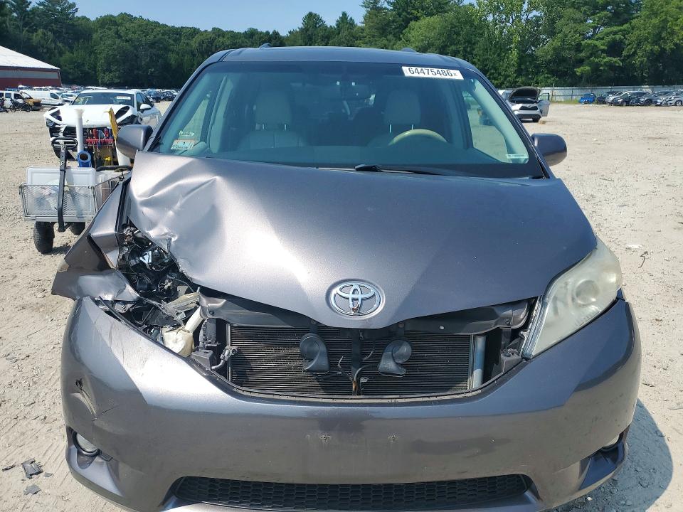 Photo 5 from auction – 2014 TOYOTA SIENNA with VIN 5TDYK3DC7ES494963