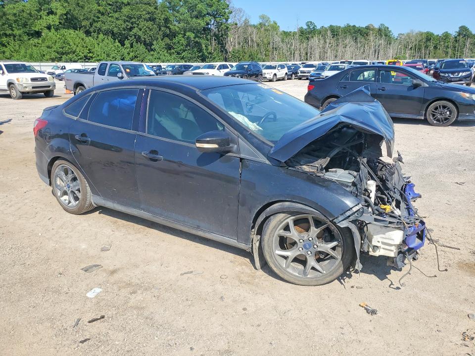 Photo 4 from auction – 2013 FORD FOCUS with VIN 1FADP3F26DL266785
