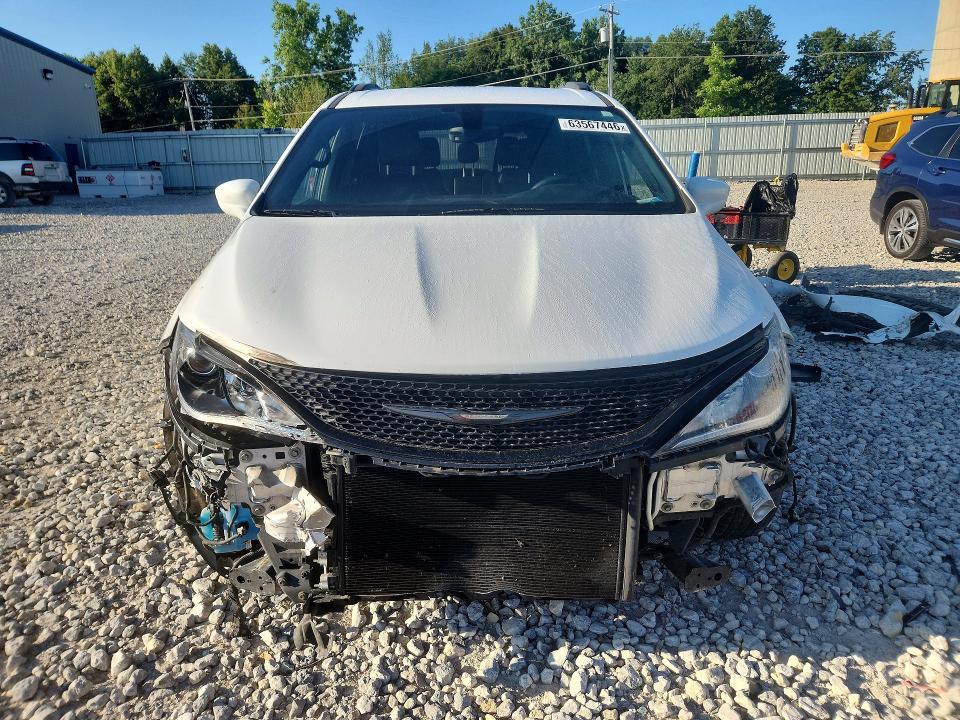 Foto 5 de la subasta – 2018 CHRYSLER PACIFICA con VIN 2C4RC1EG8JR332544