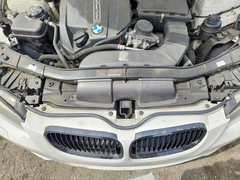 Photo 11 from auction – 2011 BMW 335 with VIN WBAKG7C52BE801780