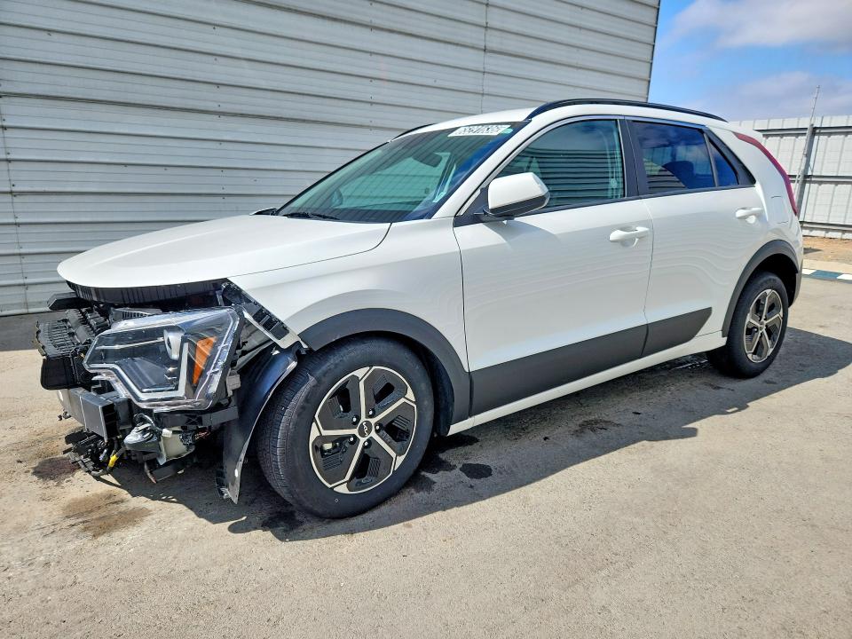 KIA NIRO 2025 with VIN KNDCP3LE8S5304734 - Photo from auction