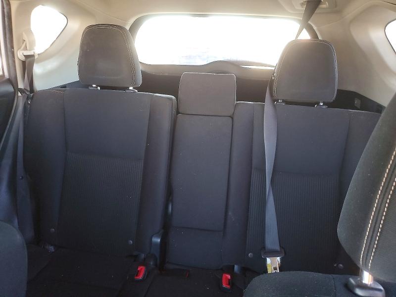 Снимка 10 от търг – 2015 TOYOTA RAV4 с VIN JTMRFREV8FD128812