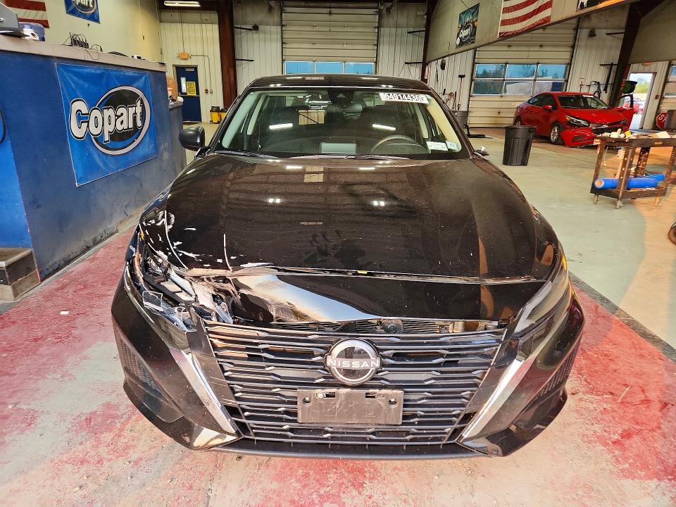 Photo 5 from auction – 2025 NISSAN ALTIMA with VIN 1N4BL4DW3SN322956