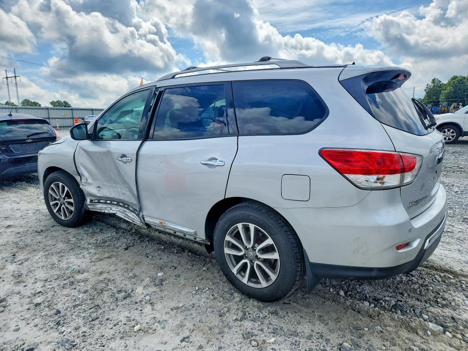 Photo 2 from auction – 2014 NISSAN PATHFINDER with VIN 5N1AR2MN2EC685664