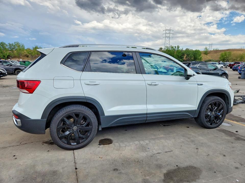 Foto 3 de la subasta – 2022 VOLKSWAGEN TAOS con VIN 3VVPX7B20NM010762