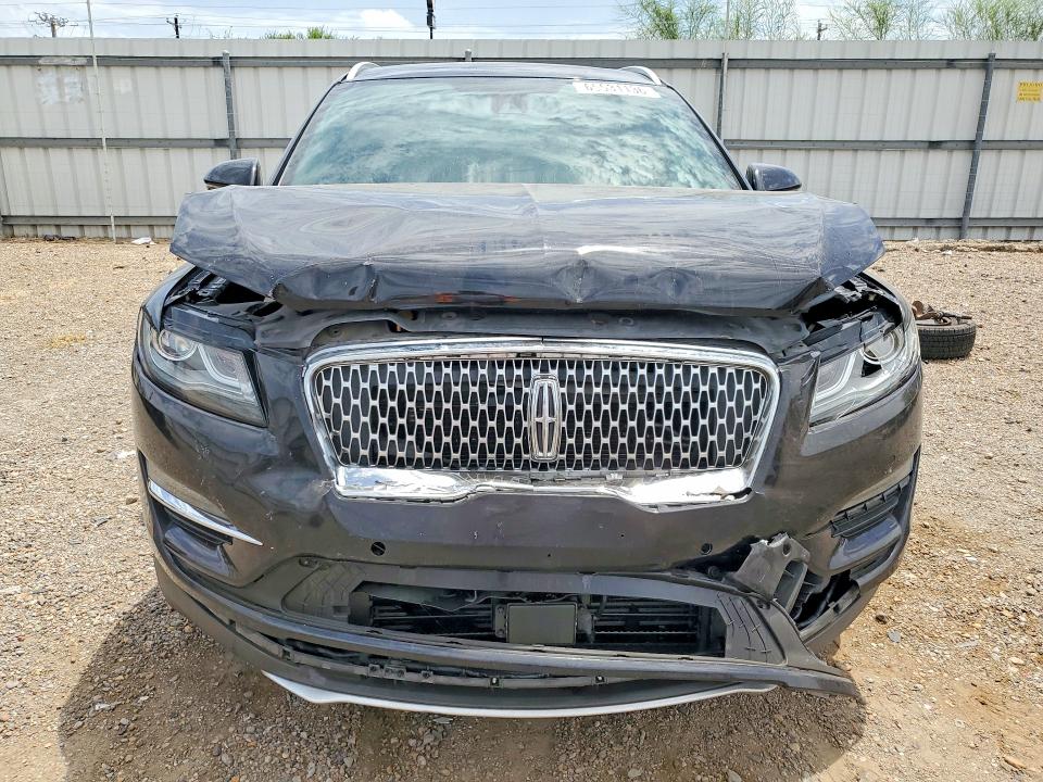 Снимка 5 от търг – 2019 LINCOLN MKC с VIN 5LMCJ3D95KUL06264
