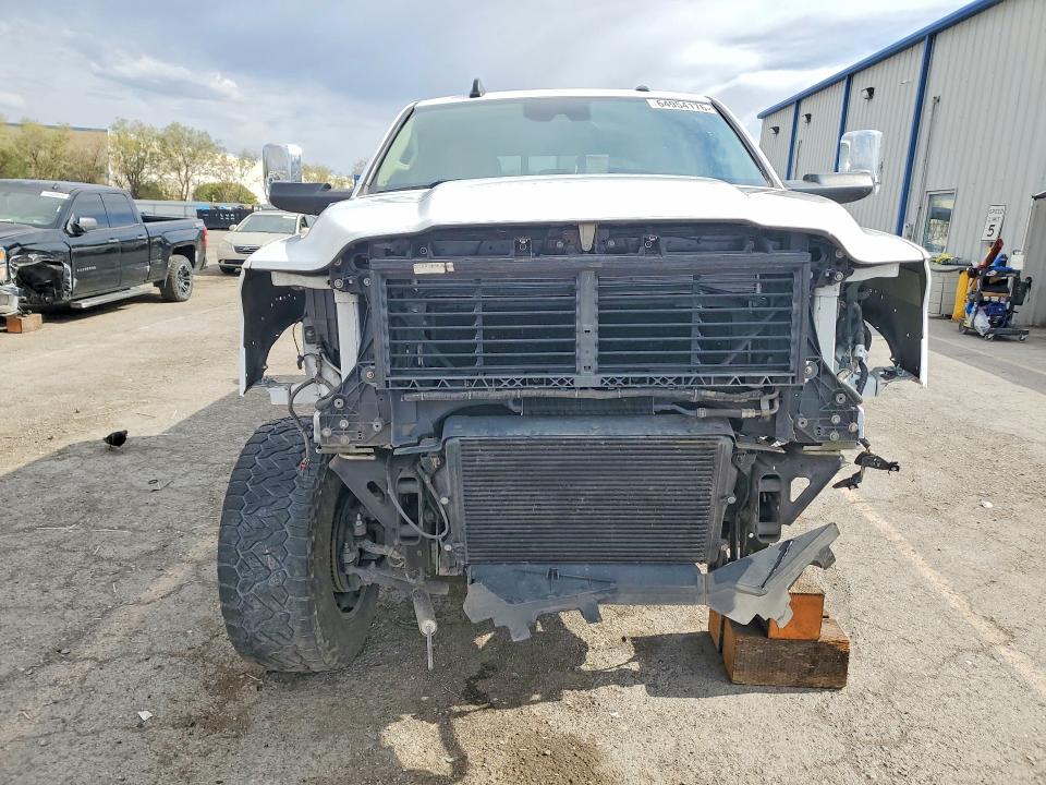 Photo 5 from auction – 2019 RAM 2500 with VIN 3C6UR5NL7KG540006