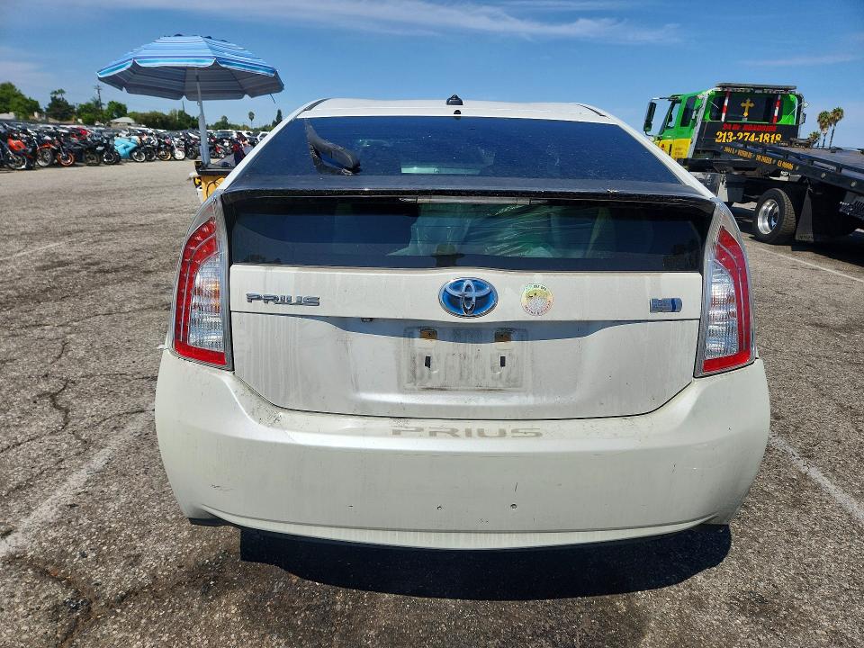 Photo 6 from auction – 2014 TOYOTA PRIUS with VIN JTDKN3DU3E1778755