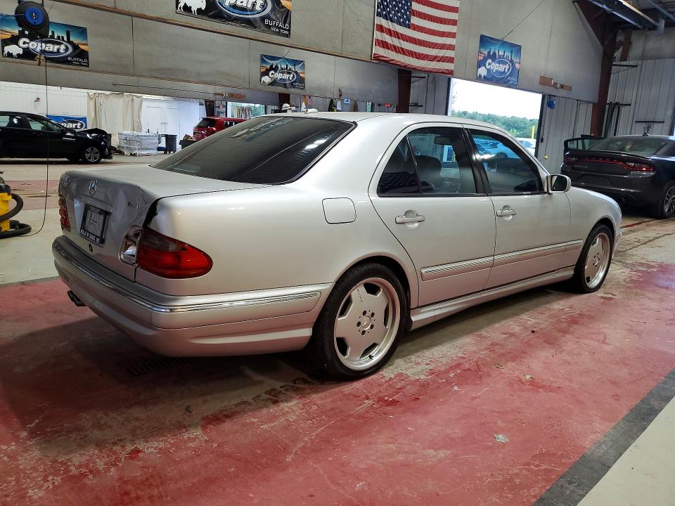 Photo 3 from auction – 2001 MERCEDES-BENZ E with VIN WDBJF74JX1B282408